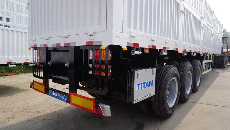 China 3 Axle 60 Ton Fence Cargo Semi Trailer for Sale