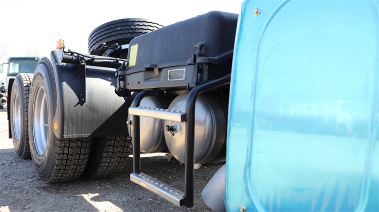 Foton Heavy Duty Trucks | Foton Auman Truck Head for Sale In Nigeria | Foton 6x4 Auman EST